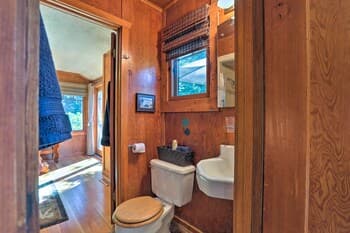 'old Tahoe' Brockway Lodge W/hot Tub & Lake Views!