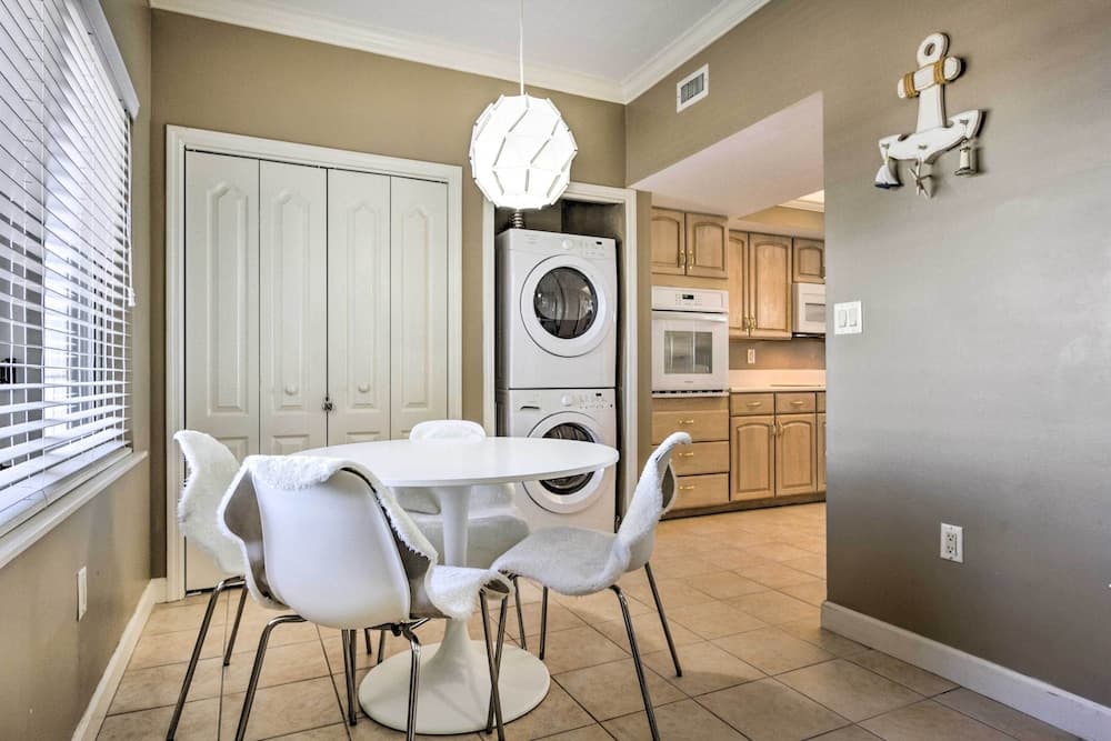 PCB Condo w/ Gulf View & Pool at Coral Reef Resort