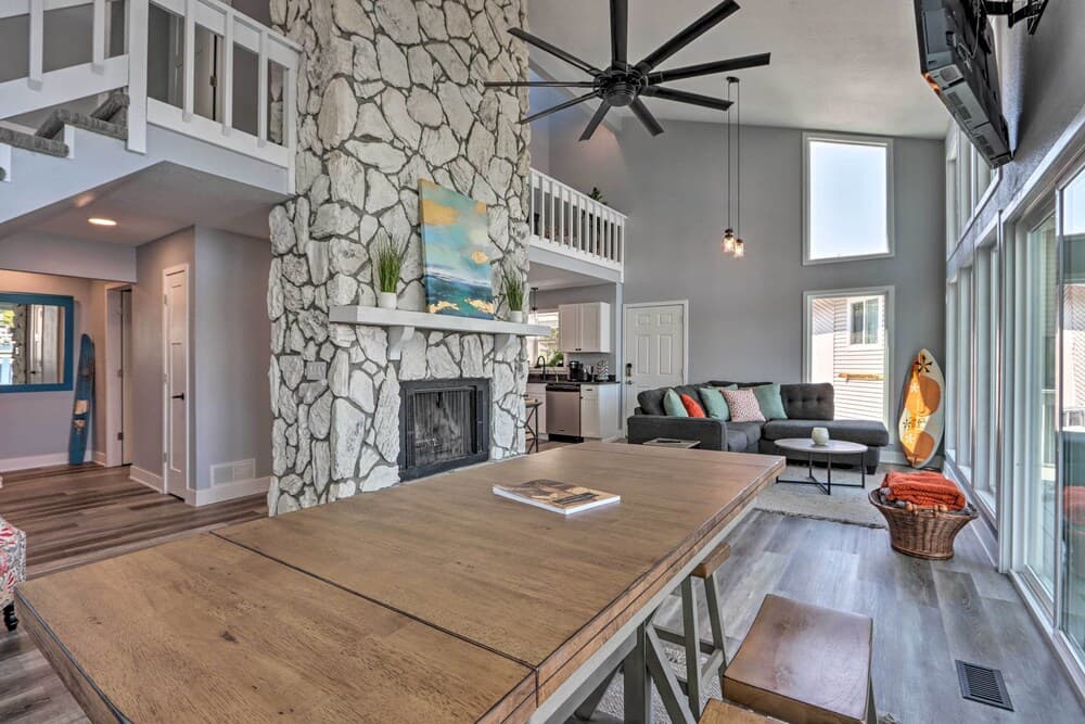 Private Boat Dock & Deck: Lakefront Home!