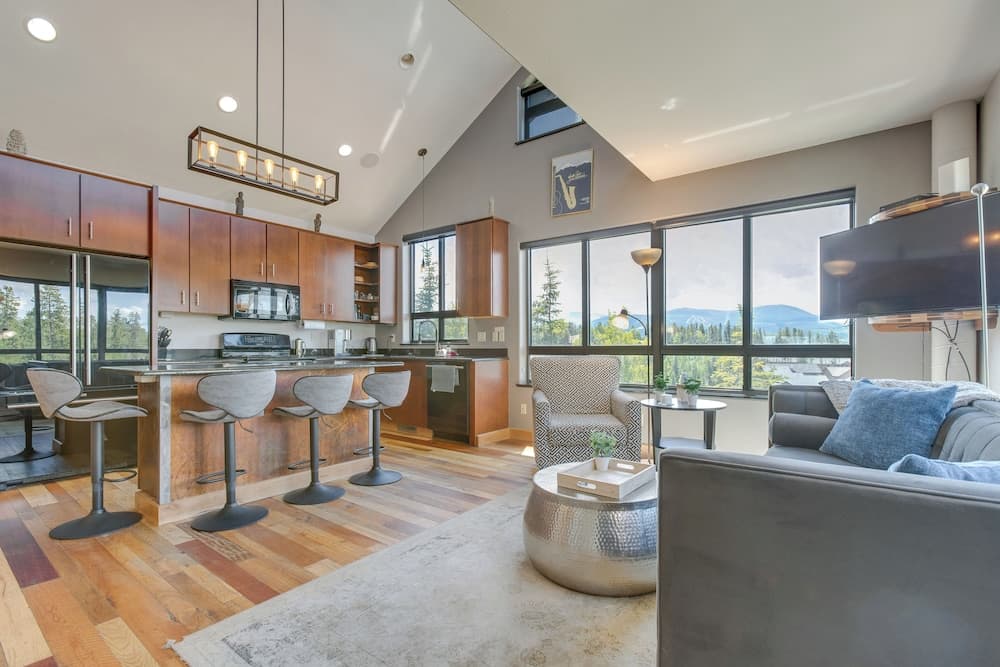 Fraser House w/ Mtn Views Near Winter Park!