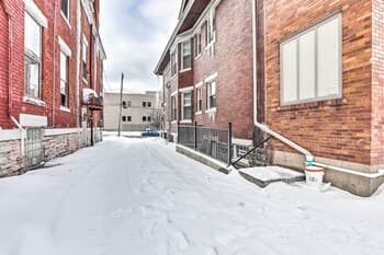 Cozy-chic Cincy Apartment < 4 Mi to Dtwn & Stadium