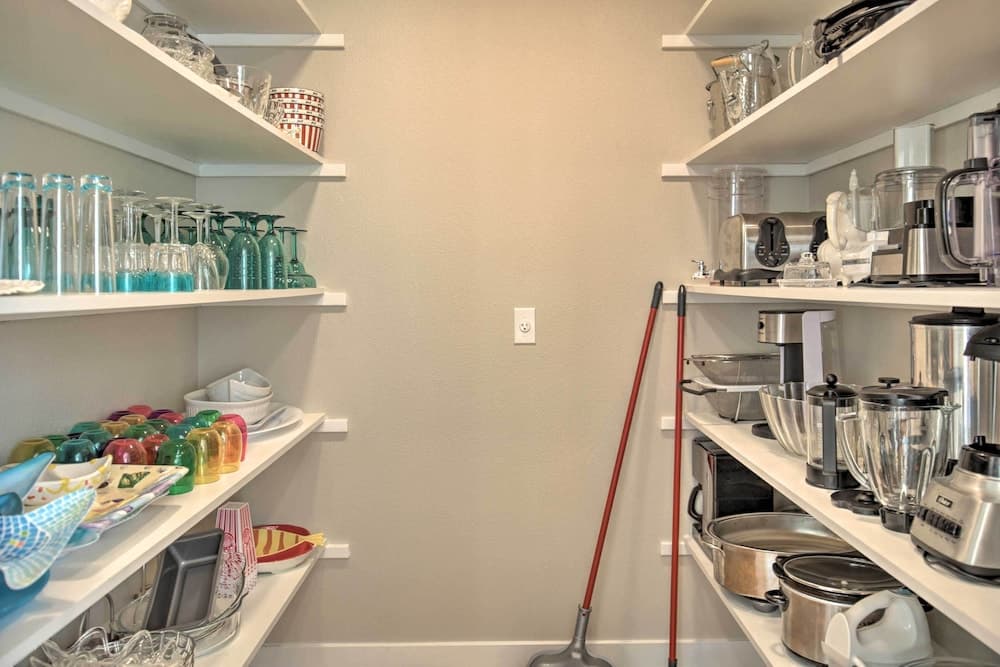 Ocean-view Lincoln City Retreat w/ 3 Viewing Decks