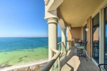 Pensacola Beach Resort Condo With Beach Access!