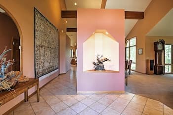 Spacious Home W/mtn Views, 2Mi to Steamboat Resort