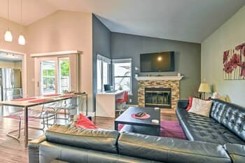 Modern Home w/ Pool & Office - Near DT Sacramento!