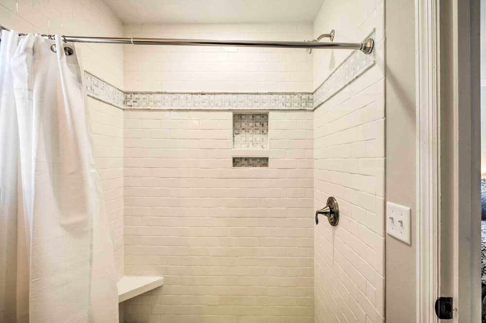 Modern 'southern Comforts' Home Near Charleston