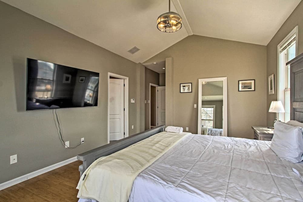 Idyllic Oceanfront Home on Atlantic City Boardwalk