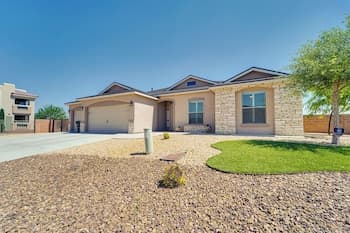 Carlsbad Retreat w/ Fire Pit & Fenced Yard!