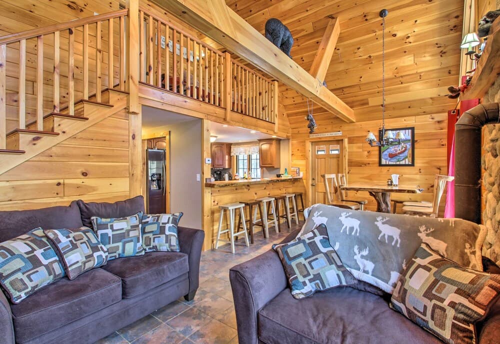 Secluded Conway Home w/ Theater Room & Hot Tub!