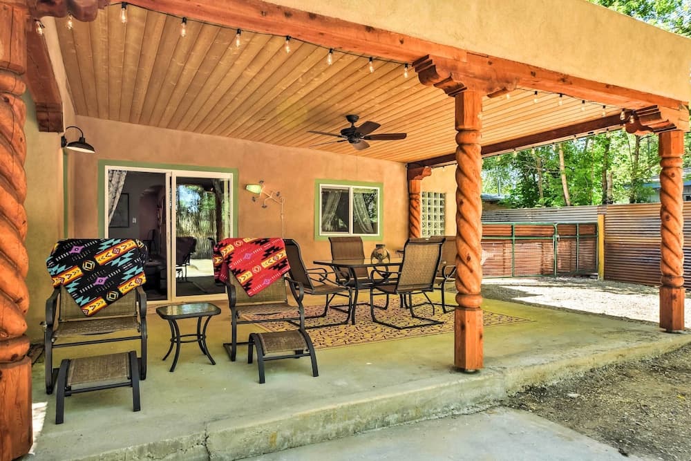 Cozy Home w/ Media Room: Short Walk to Taos Plaza!