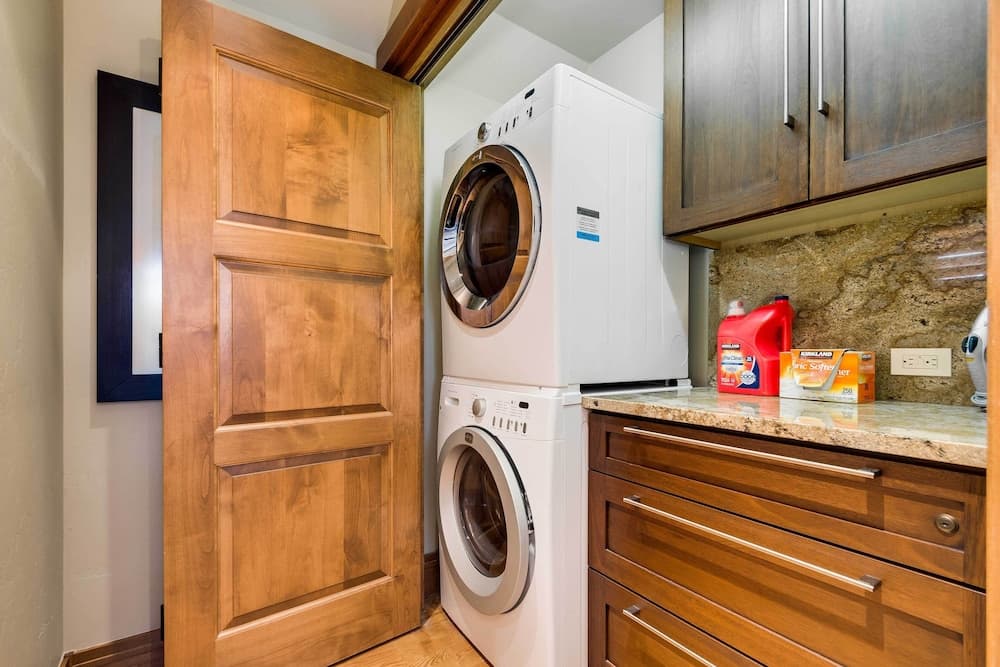 Downtown Breckenridge Cottage: Walk to Main St!