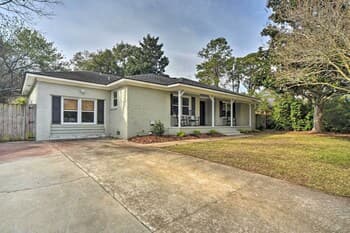 Charming House w/ Patio, 3 1/2 Mi to Beach!