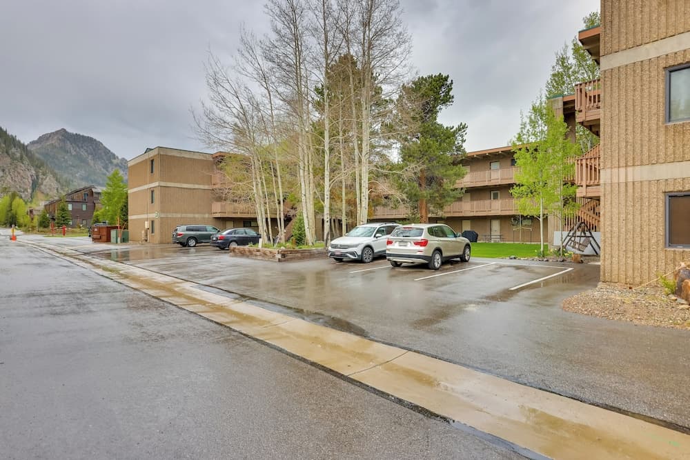 Frisco Condo w/ Pool Access: Walk to Main Street!