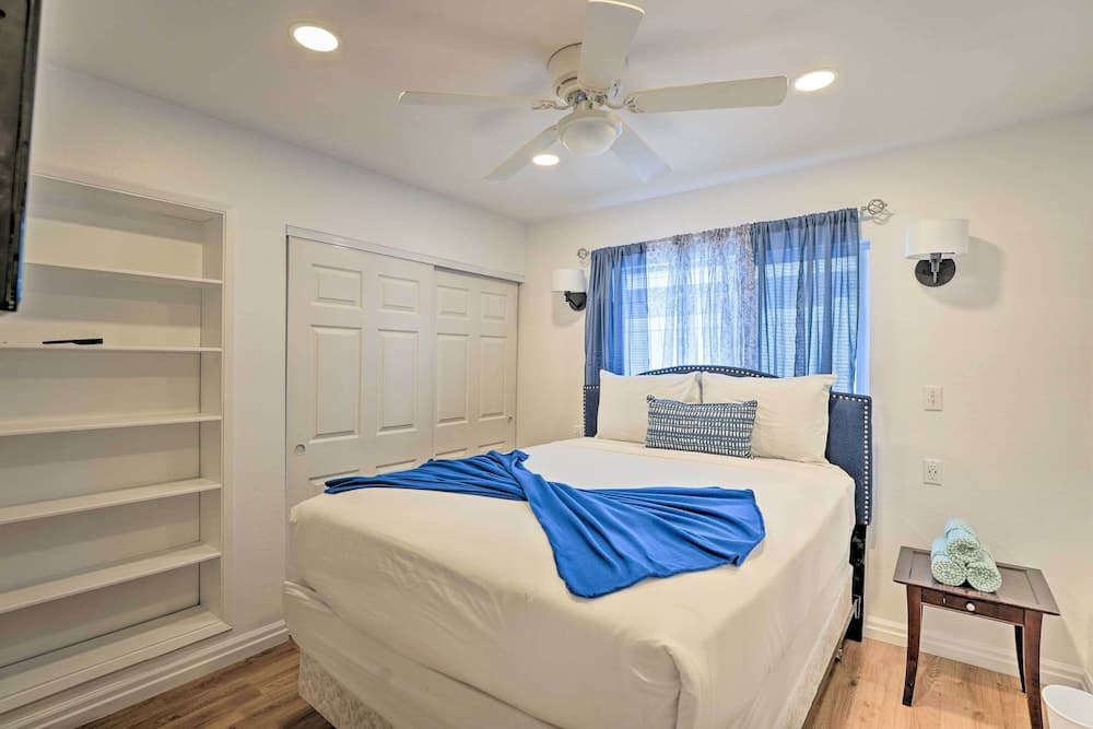 Home w/ Private Pool - Near Las Vegas Strip!