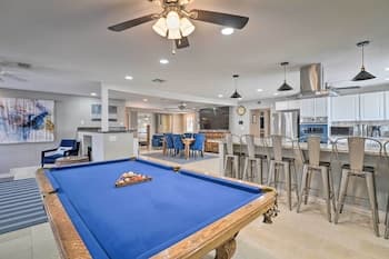 Home With Private Pool Near the Las Vegas Strip!