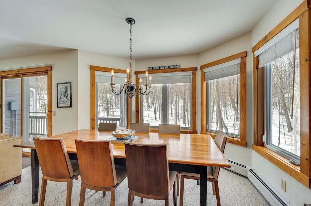 Ski-in Resort Family Condo w/ Deck at Jay Peak!