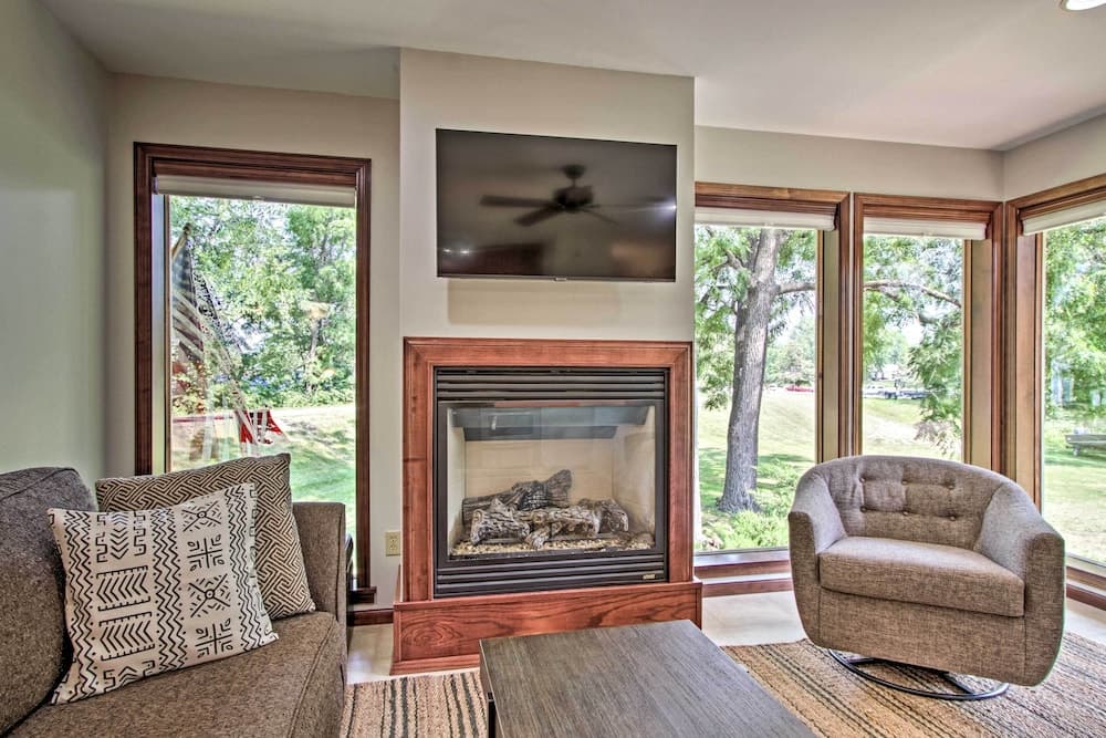 Pet-friendly Wabasha Studio: Boat, Ski & Explore!