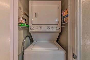 Forested Ruidoso Condo w/ Deck & Fireplace!