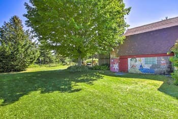 Cozy Sister Bay Getaway in Converted Barn!