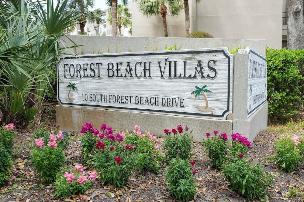 Pool & Beach Access: Villa on Hilton Head Island