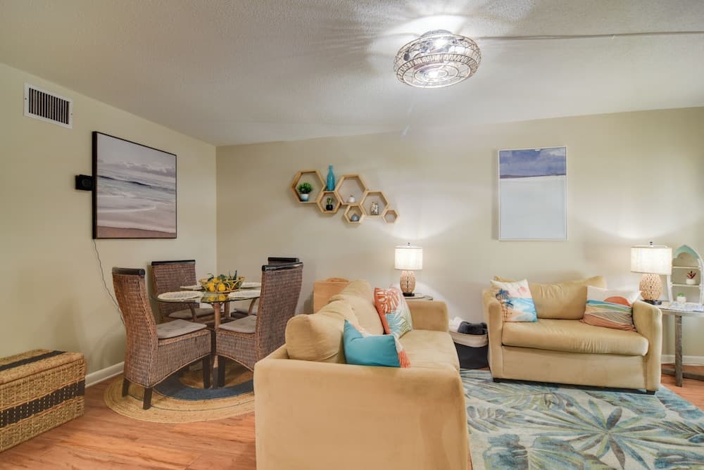 Largo Vacation Rental Home w/ Large Yard!