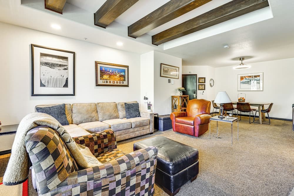 Ski-in/ski-out Solitude Condo w/ Rooftop Hot Tub!