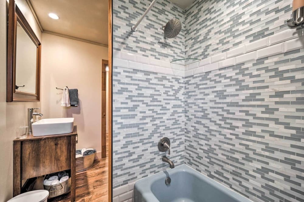 'the Blue Tub' in Downtown Fredericksburg!