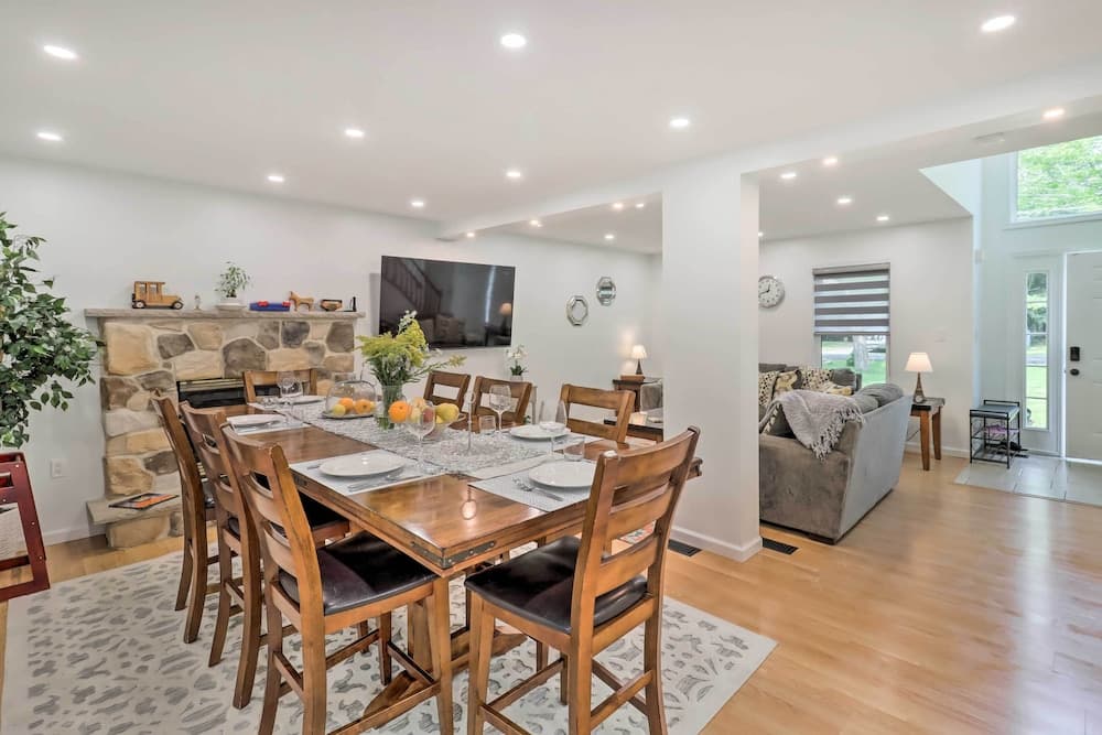 Game Room & Yard: Family Paradise in Pocono Summit