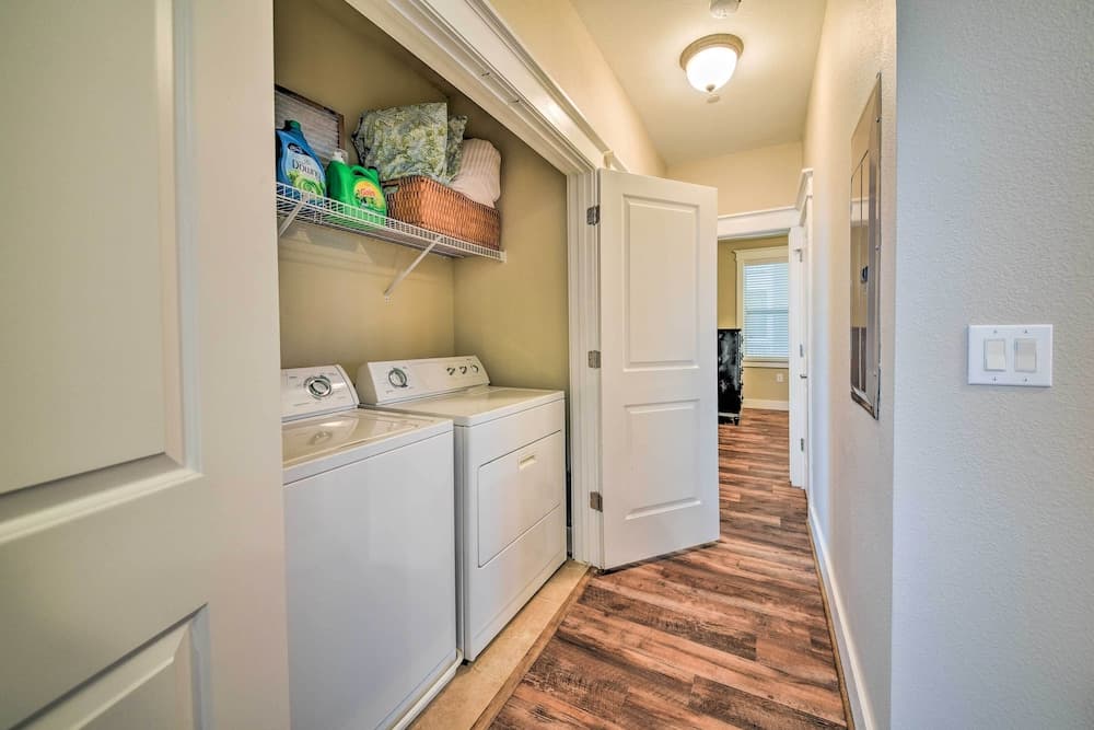 'driftwood' Galveston Resort Escape w/ Deck & View