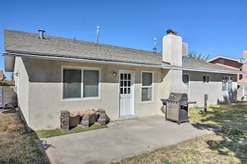 Charming Albuquerque Getaway ~ 12 Mi to Old Town!