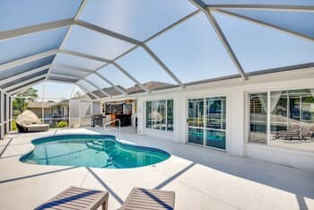 Palm Coast Home w/ Lanai & Pool, 3 Mi to Beach!