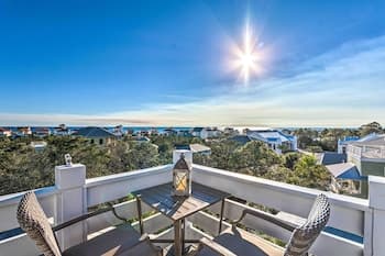 Santa Rosa Beach Oasis w/ Rooftop Deck & Gulf View