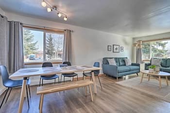 Relaxing Anchorage Home ~ 1 Mi to Downtown!