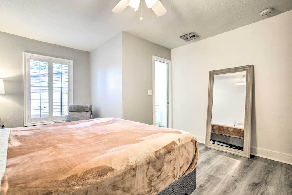 Tropical Home w/ Outdoor Oasis: 2 Mi to Beach