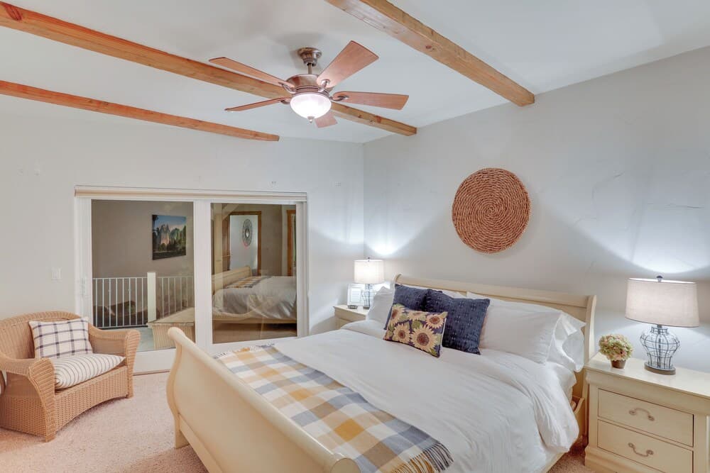 Beautiful Lake Arrowhead Cabin w/ EV Charger