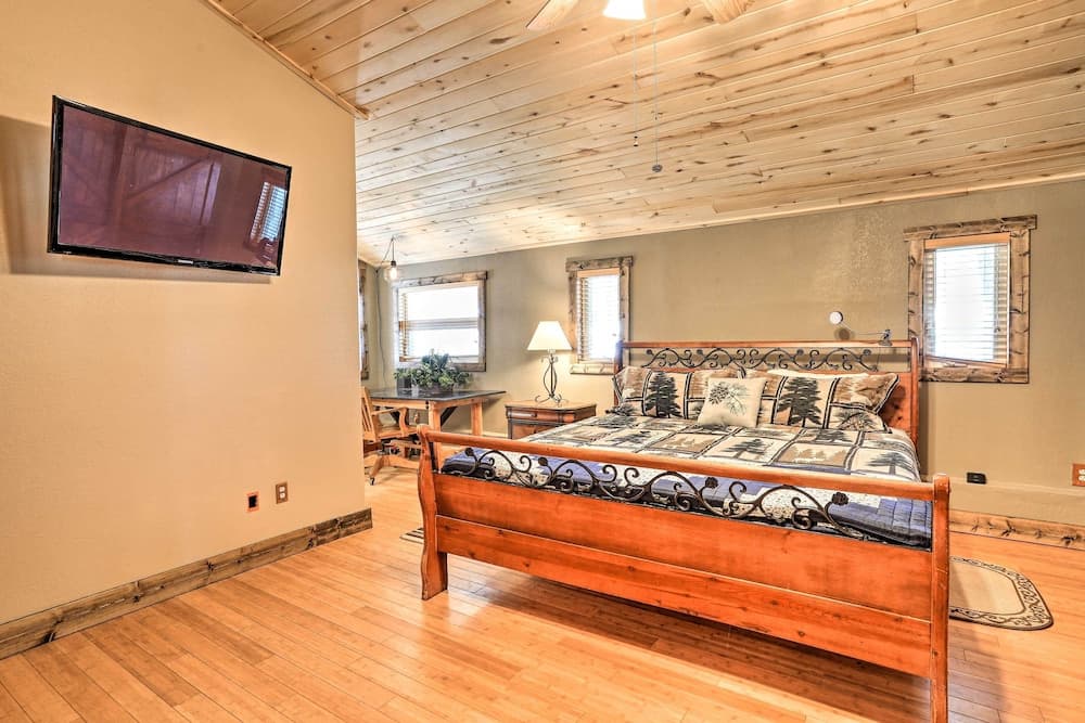 Pagosa Springs Gem w/ Yard, Decks + Mtn Views!