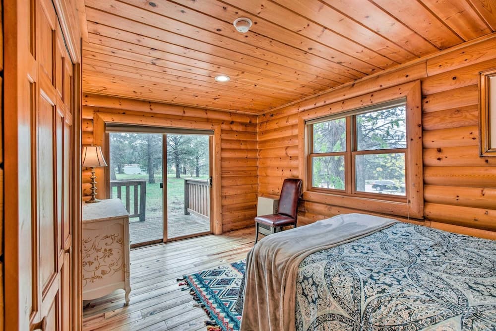 3 Blks to Ski Lift: Angel Fire Cabin on Bus Rt