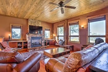 Charming Fairplay Abode w/ Amazing Mtn Views!