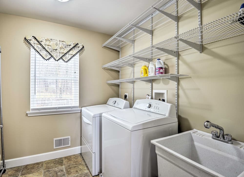 Lovely Rushville Home w/ Canandaigua Lake Views!