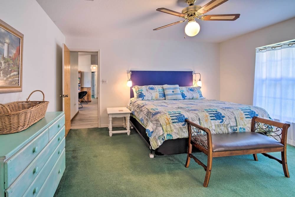 Lake Rousseau Vacation Rental w/ Private Dock