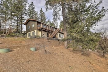 Homey Colfax Getaway w/ Private Hot Tub!