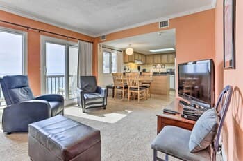 Oceanfront Condo w/ Stunning Views & Pool Access!