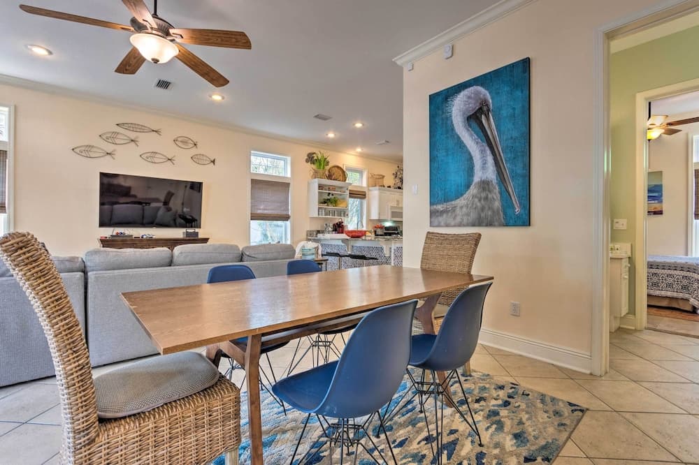 Upscale Getaway w/ Pool & Golf Cart