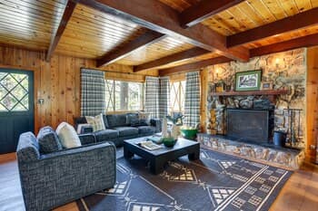 Cozy Vacation Rental Near Lake Arrowhead!
