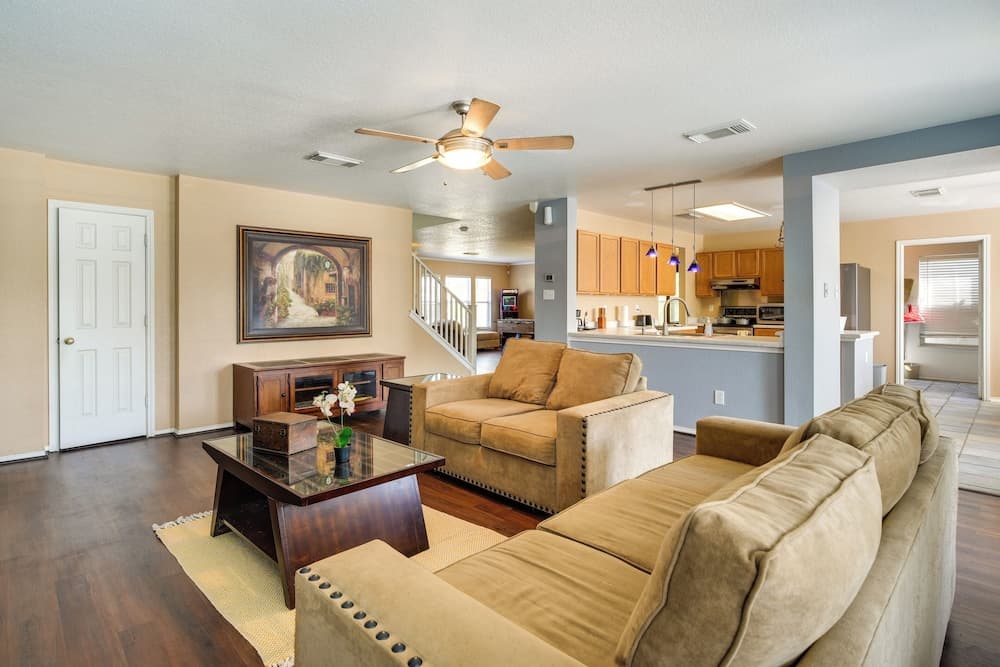 San Antonio Home w/ Private Hot Tub + Pool!