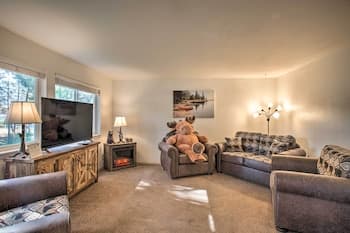 Coeur Dalene Townhome ~ 3 Miles to Lake!