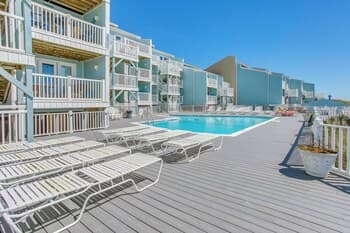 'salt & Light' Oceanfront Condo w/ Pool & Elevator