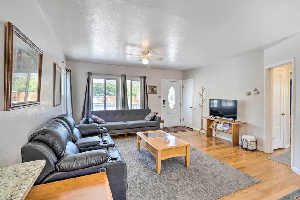 Reno Home w/ Deck: 1 Mi to Riverwalk District!