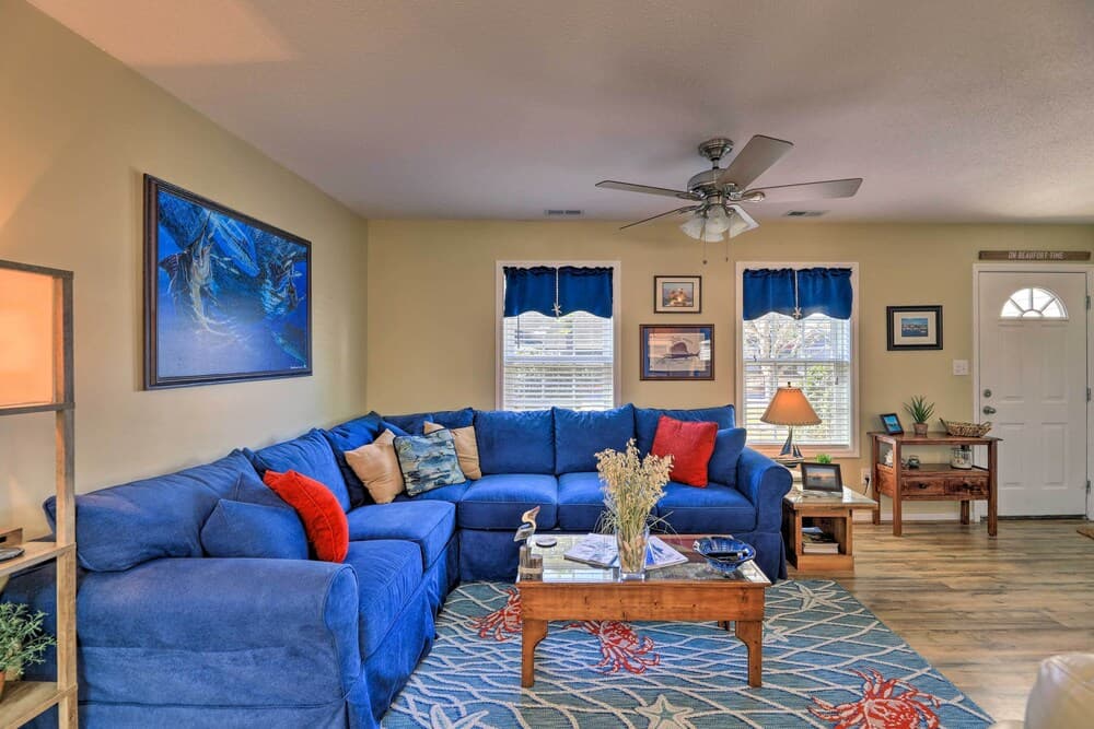 Beaufort Pad w/ Patio: 3 Blocks to Waterfront!