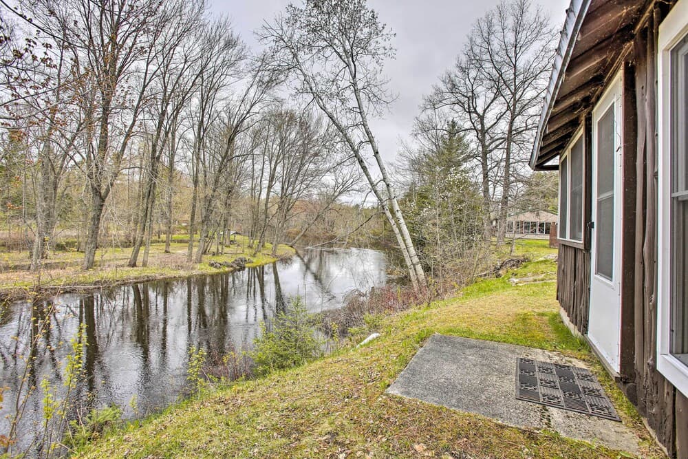Rustic River View Cabin w/ Fire Pit, Games & Grill